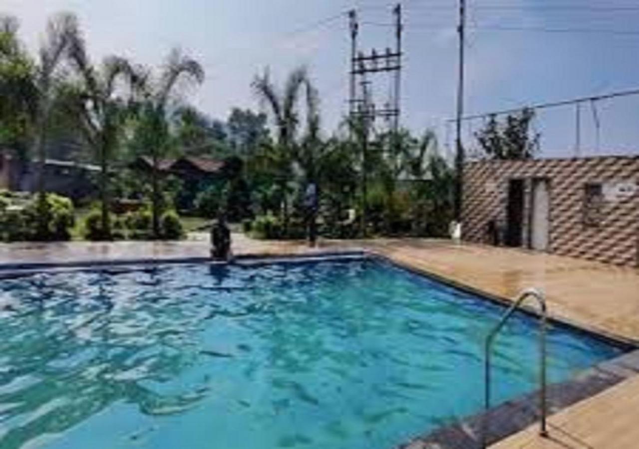 Hotel Metro Palace Resort كارجات المظهر الخارجي الصورة