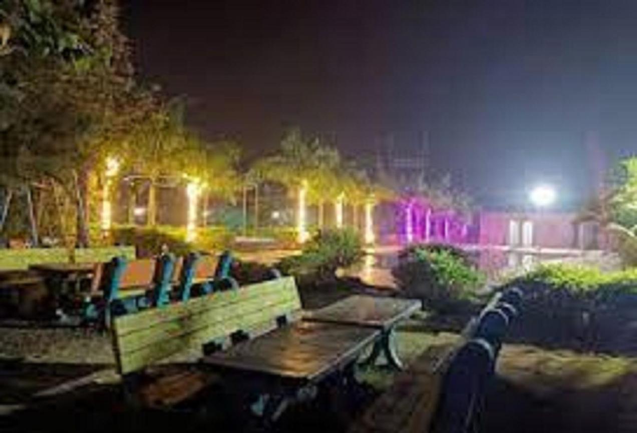 Hotel Metro Palace Resort كارجات المظهر الخارجي الصورة