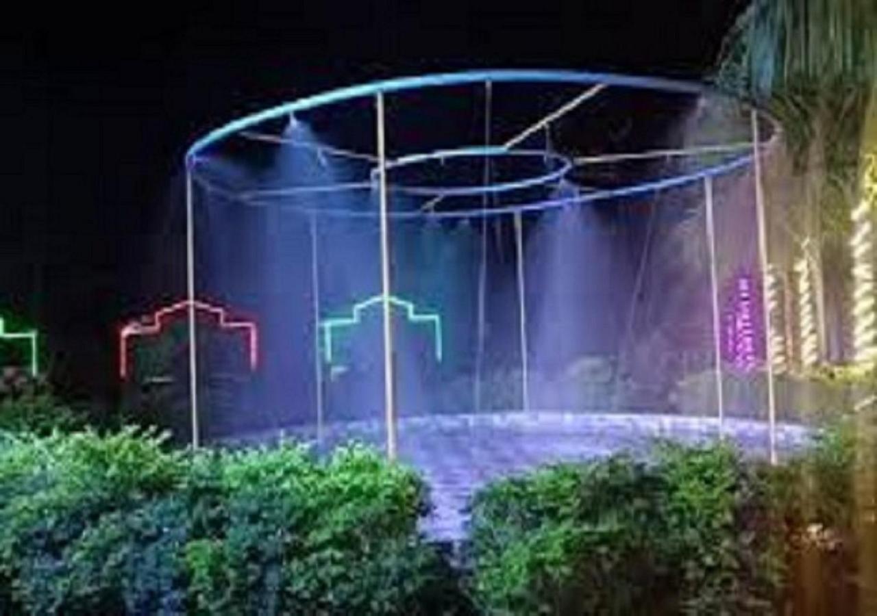 Hotel Metro Palace Resort كارجات المظهر الخارجي الصورة