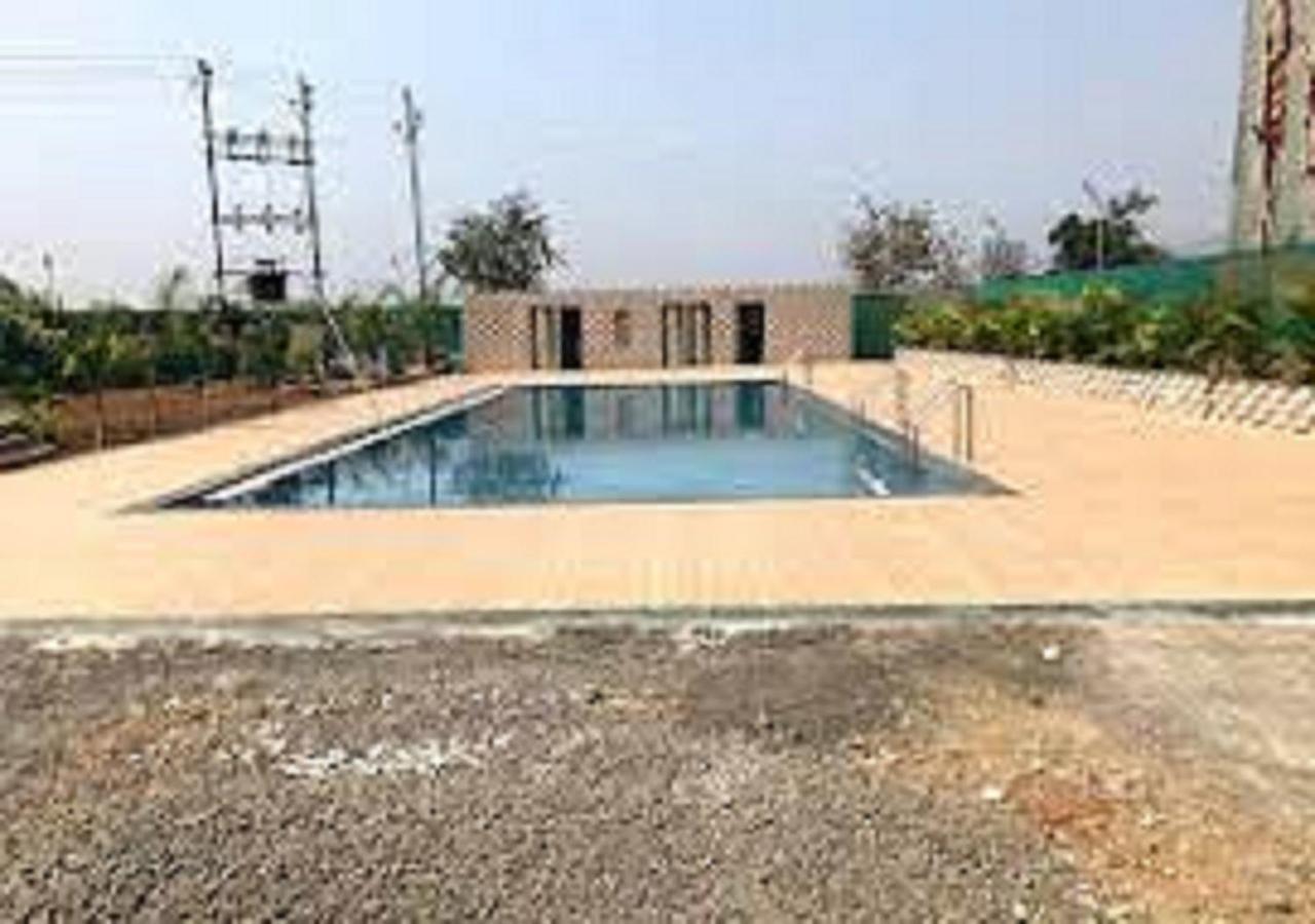 Hotel Metro Palace Resort كارجات المظهر الخارجي الصورة