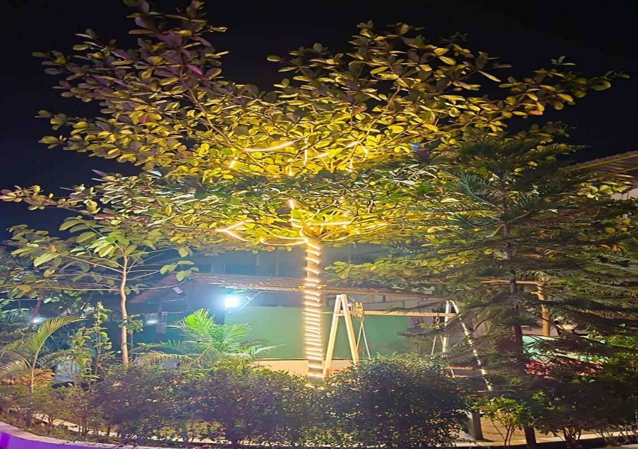 Hotel Metro Palace Resort كارجات المظهر الخارجي الصورة